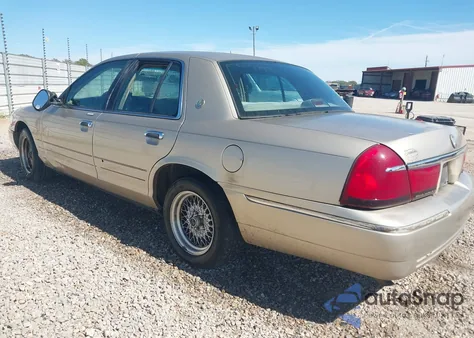 1999 Mercury Grand Marquis Gs z USA, uszkodzony, nr VIN 2MEFM74W1XX605225